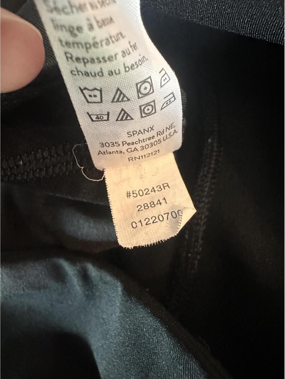 SPANX SPANXshape Booty Boost Flare Pants Yoga Leggings Black Women Small 50243R - Picture 8 of 15